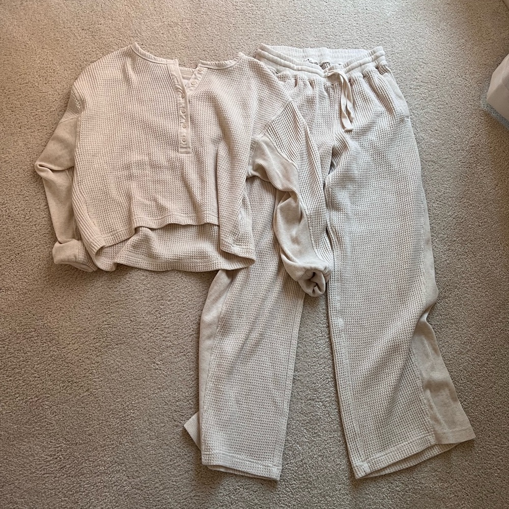 Aerie set